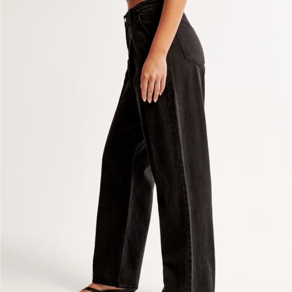 NWT Abercrombie black loose jeans - Picture 2 of 4